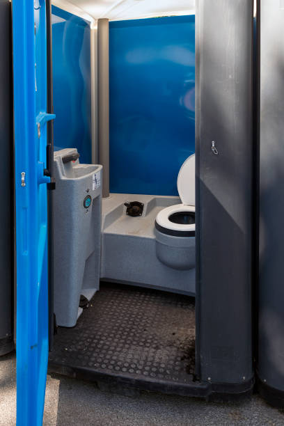 Best Portable bathroom rental  in Waterville, ME